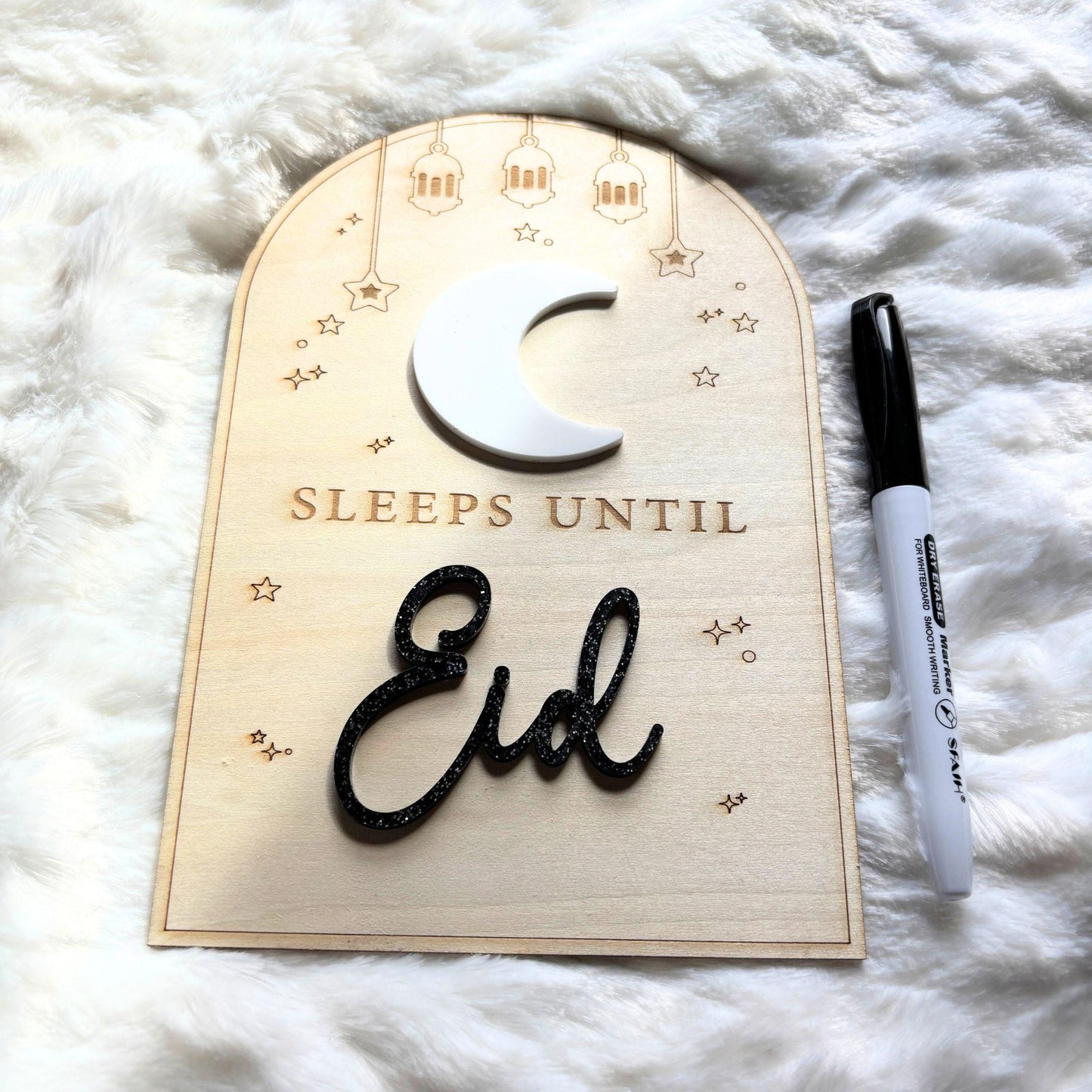 Ramadan Countdown Sign: Sleeps Until Eid, Engraved Wood Moon Decor (Dry Erase)